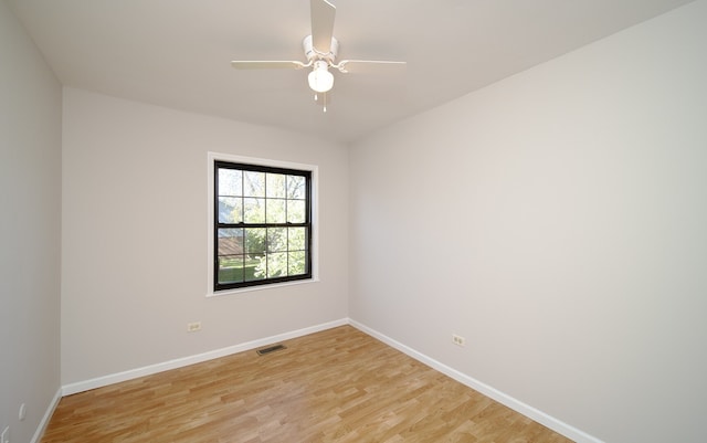 4150 Brentwood Ln, Waukegan, IL 60087 - unfurnished room with baseboards, light wood-type flooring, and ceiling fan