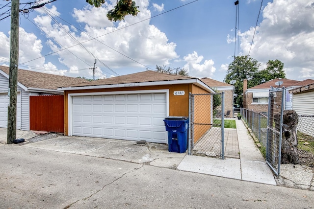 6141 W 35th St, Cicero, IL 60804 - detached garage with a gate
