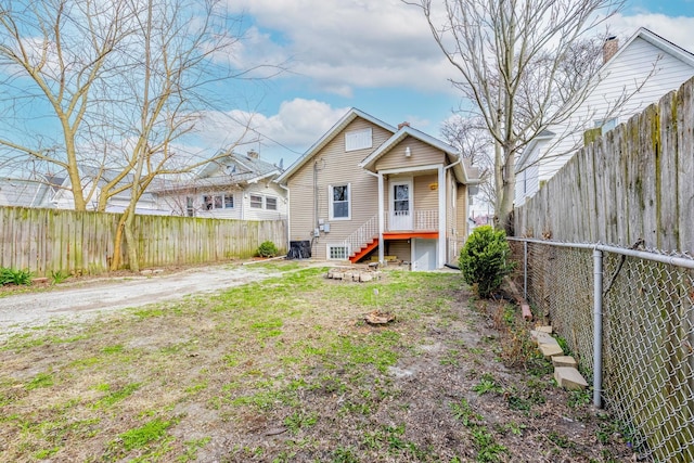 292 W 15th Pl, Chicago Heights, IL 60411 - rear view of house featuring a fenced backyard