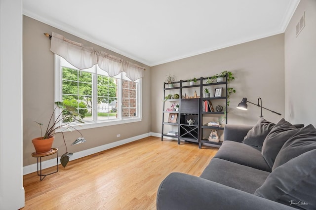 325 Bonnie Brae Ave, Itasca, IL 60143 - living area with ornamental molding and wood finished floors