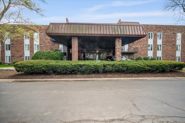 1053 W Ogden Ave Unit 350, Naperville, IL 60563 - view of building exterior