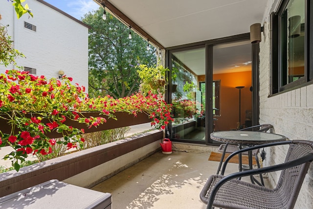 330 W Miner St Unit 1B, Arlington Heights, IL 60005 - view of balcony