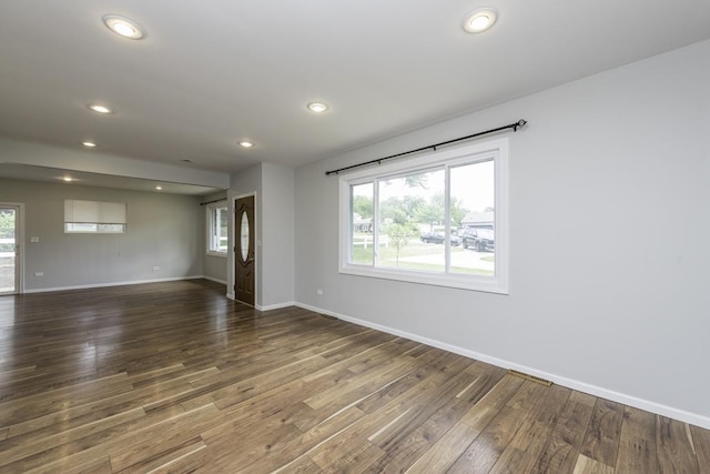 2302 Honeysuckle Ct, Lindenhurst, IL 60046 - photo 4