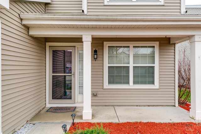 267 Maryland Ln, Pingree Grove, IL 60140 - entrance to property featuring a porch