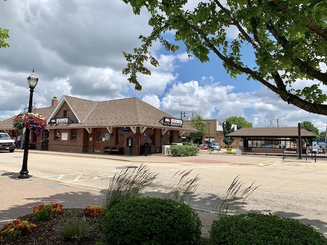 10465 Red Leaf Cir, Lakewood, IL 60014