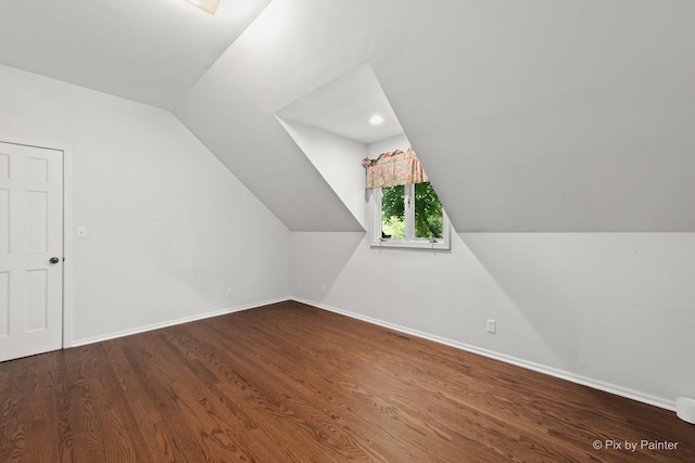 109 3rd Ave, Montgomery, IL 60538 - additional living space with wood finished floors and vaulted ceiling