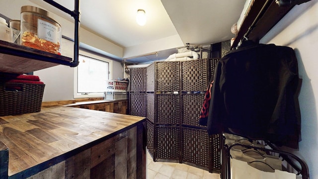 8129 45th Pl, Lyons, IL 60534 - view of spacious closet