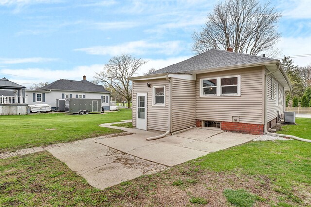 112 W 1st St, Streator, IL 61364 - exterior space with cooling unit and a gazebo