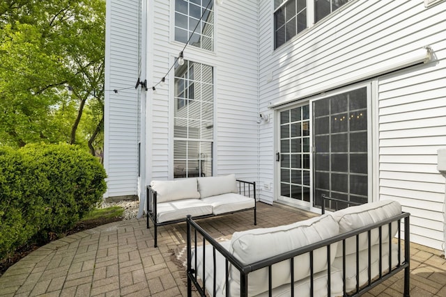 113 Welwyn St Unit 0, Lake Bluff, IL 60044 - view of patio with an outdoor hangout area