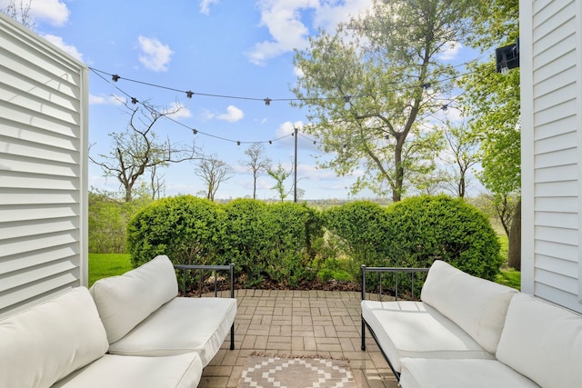 113 Welwyn St Unit 0, Lake Bluff, IL 60044 - view of patio featuring an outdoor living space