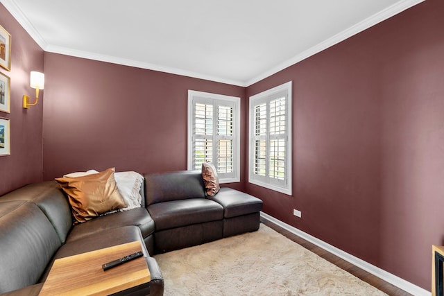 113 Welwyn St Unit 0, Lake Bluff, IL 60044 - living room featuring wood finished floors, crown molding, and baseboards