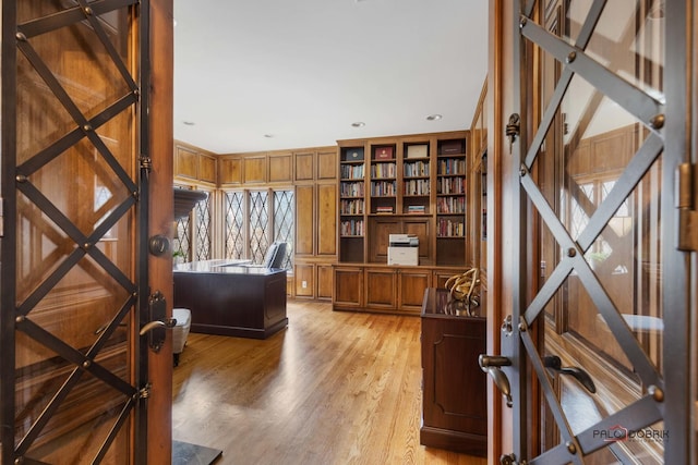 office area featuring light wood-style floors and recessed lighting