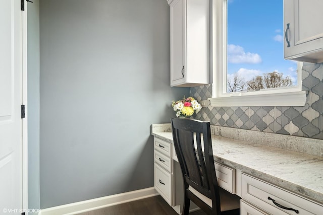 32 E Peter Ln, Hawthorn Woods, IL 60047 - home office with built in desk and dark wood finished floors