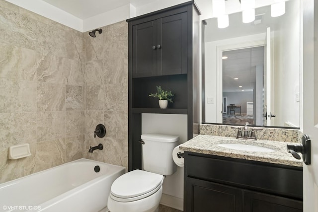 32 E Peter Ln, Hawthorn Woods, IL 60047 - bathroom featuring vanity and washtub / shower combination