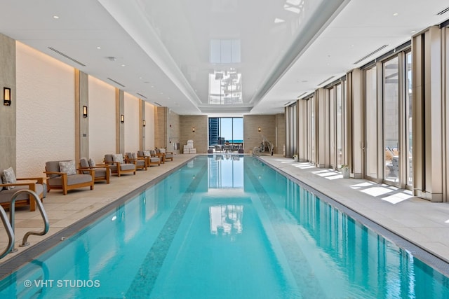 435 N Michigan Ave Unit 401, Chicago, IL 60611 - view of pool
