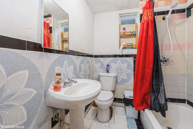 1733 N Keating Ave, Chicago, IL 60639 - full bath featuring toilet, tile walls, and tile patterned flooring