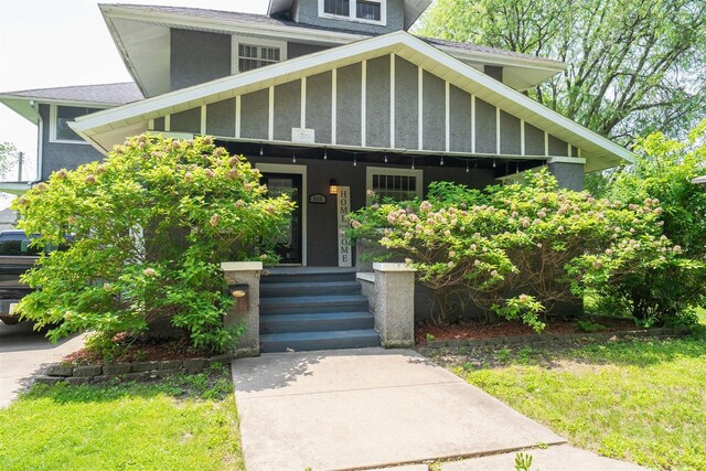 316 E Pierce St, Pontiac, IL 61764 - view of front of property featuring covered porch