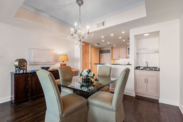 180 E Pearson St Unit 4503, Chicago, IL 60611 - dining area with crown molding, a chandelier, baseboards, dark wood-type flooring, and visible vents