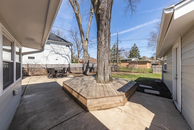 736 Willow Rd, Naperville, IL 60540 - view of patio featuring a fenced backyard and outdoor dining space