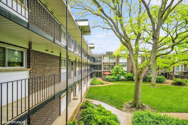 4726 Russet Ln Unit R107, Skokie, IL 60076 - view of grassy yard