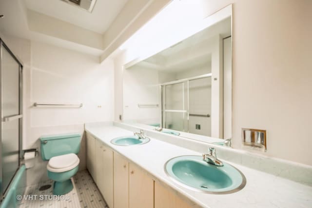 4726 Russet Ln Unit R107, Skokie, IL 60076 - full bath with toilet and double vanity
