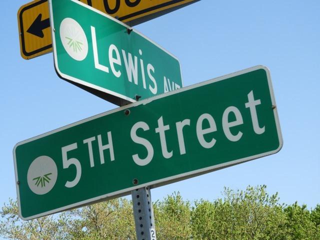42908 N Lewis Ave N, Winthrop Harbor, IL 60096 - photo 1