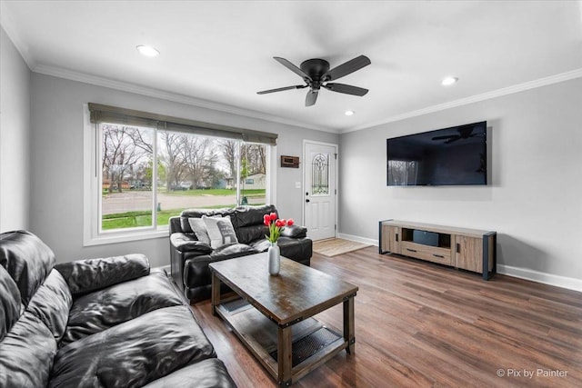 219 E Streamwood Blvd, Streamwood, IL 60107 - living area featuring baseboards, a ceiling fan, recessed lighting, and wood finished floors