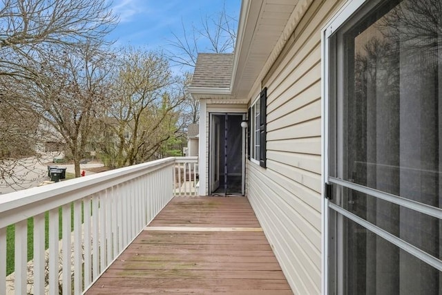 43 S Treehouse Ln, Round Lake, IL 60073 - view of wooden terrace
