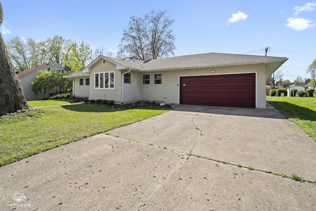 ranch-style home featuring driveway, an attached garage, stucco siding, and a front lawn