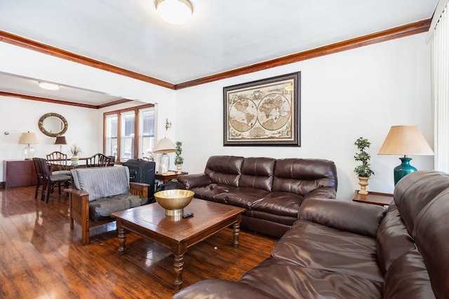 dining space featuring light wood-type flooring, visible vents, and baseboards