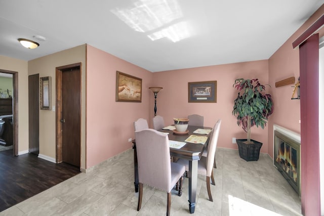 29W395 Greenbriar Ln, Warrenville, IL 60555 - dining room featuring baseboards