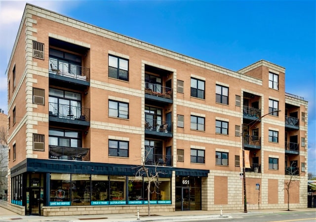 651 N Milwaukee Ave Unit 403, Chicago, IL 60642 - view of property