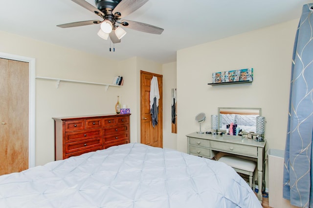 bedroom featuring a ceiling fan