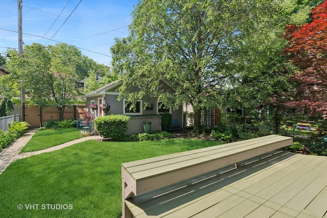 1515 W Glenlake Ave, Chicago, IL 60660 - view of yard