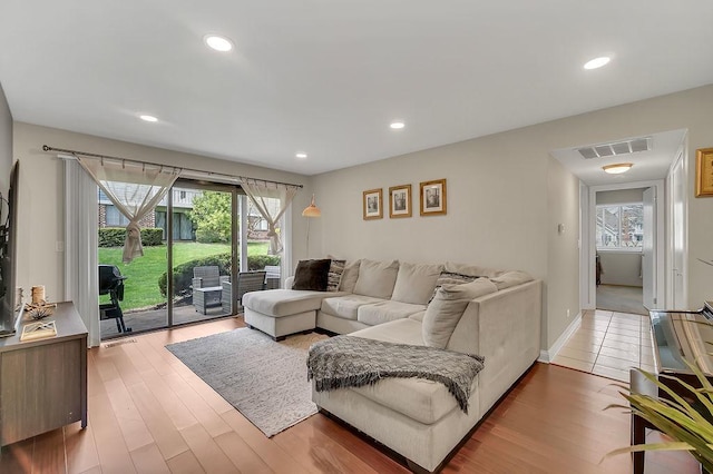218 Oak Knoll Ct Unit D1, Schaumburg, IL 60193 - living room featuring recessed lighting and light wood finished floors