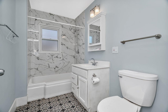 13916 S Dearborn St, Riverdale, IL 60827 - full bath with toilet, vanity, and tub / shower combination