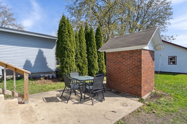 204 S Jackson Ave, Polo, IL 61064 - view of patio / terrace featuring outdoor dining space