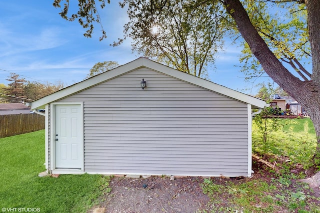 5743 Sherman Ave, Downers Grove, IL 60516 - garage featuring fence