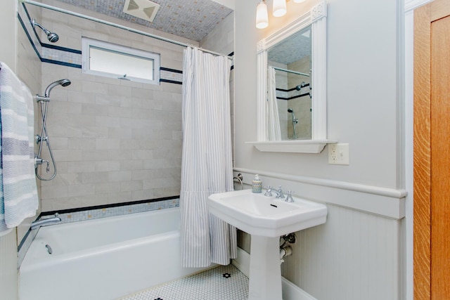 605 Ashland Ave, River Forest, IL 60305 - bathroom with tile patterned flooring and shower / bathtub combination with curtain