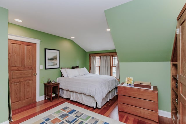 605 Ashland Ave, River Forest, IL 60305 - bedroom featuring baseboards, recessed lighting, wood finished floors, and vaulted ceiling