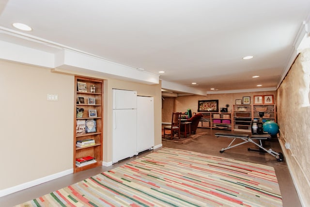 605 Ashland Ave, River Forest, IL 60305 - home office featuring recessed lighting and baseboards