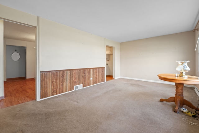 4620 Grace St, Schiller Park, IL 60176 - spare room with carpet floors and visible vents