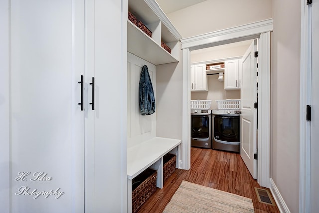 730 Goodfield Lndg, Elgin, IL 60124 - mudroom with separate washer and dryer, dark wood-style flooring, and visible vents
