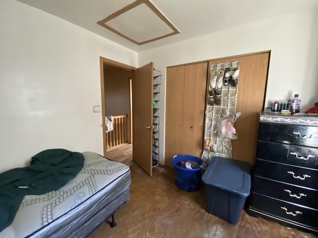 bedroom with a closet