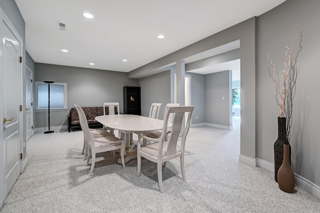 909 Prairie Ridge Ct, Burr Ridge, IL 60527 - dining area featuring light colored carpet, baseboards, and recessed lighting