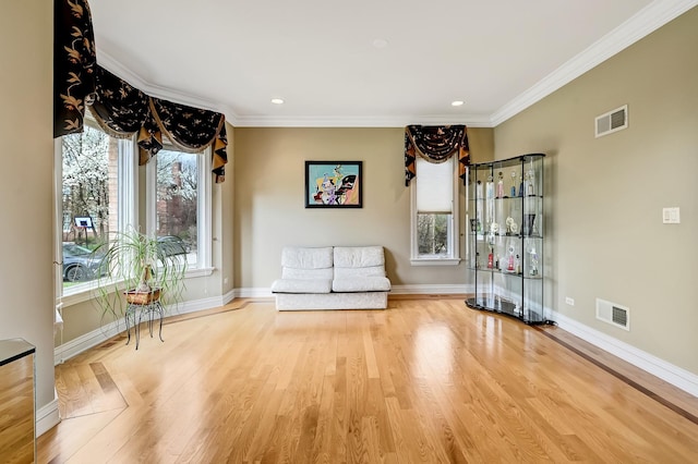 909 Prairie Ridge Ct, Burr Ridge, IL 60527 - living area featuring wood finished floors, baseboards, ornamental molding, and recessed lighting