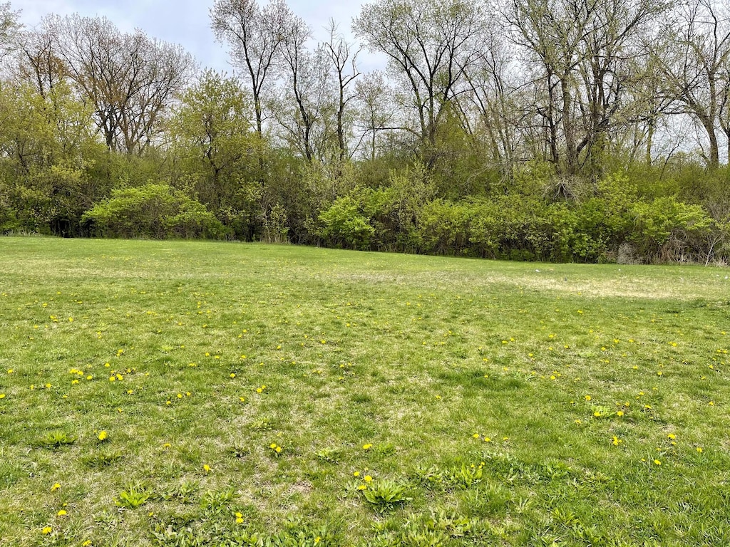 3734 Thunderbird Ln, Prairie Grove, IL 60012