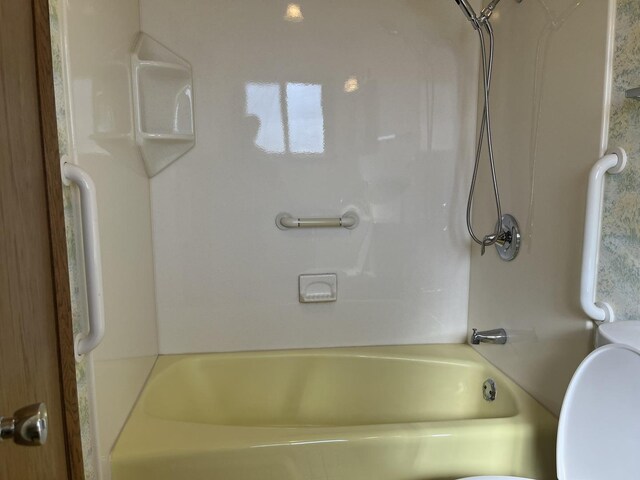 9609 S Kenneth Ave, Oak Lawn, IL 60453 - bathroom with toilet and shower / tub combination