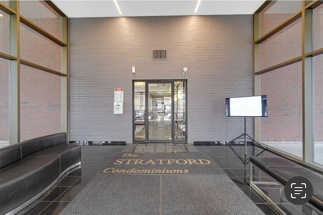 2605 S Indiana Ave Unit 305, Chicago, IL 60616 - building lobby with visible vents