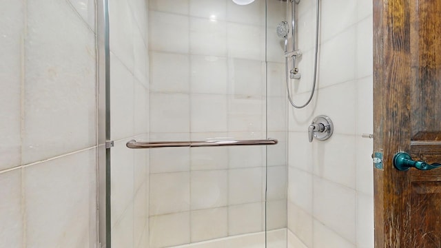 7350 N Karlov Ave, Lincolnwood, IL 60712 - bathroom featuring a shower stall